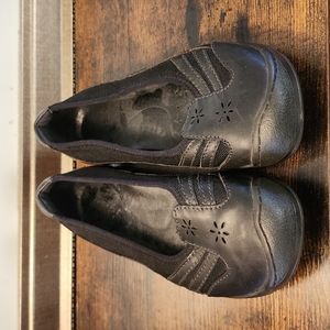 Keen Women Black Leather Flats Shoes Size 8 US 38.5 EU